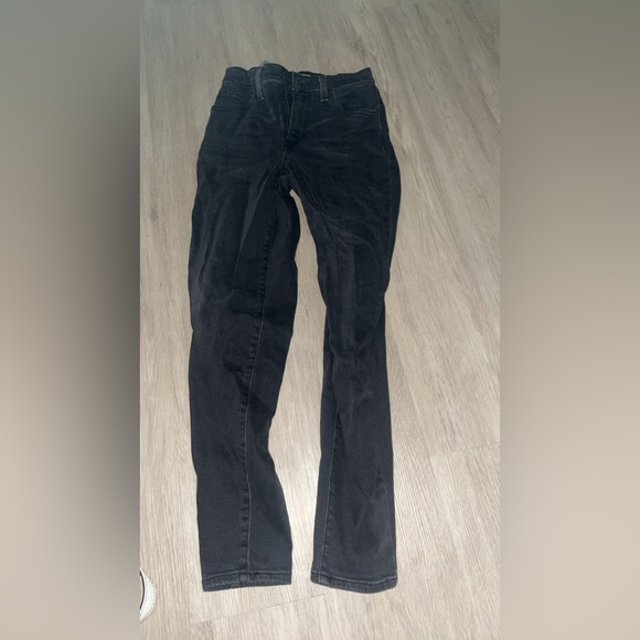 Black Levi’s jeans - Picture 1 of 4